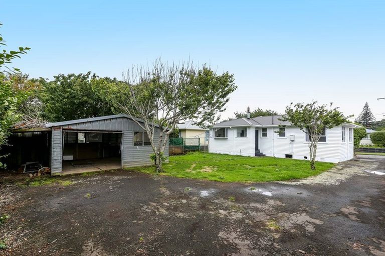 Photo of property in 19 Rospeath Crescent, Spotswood, New Plymouth, 4310