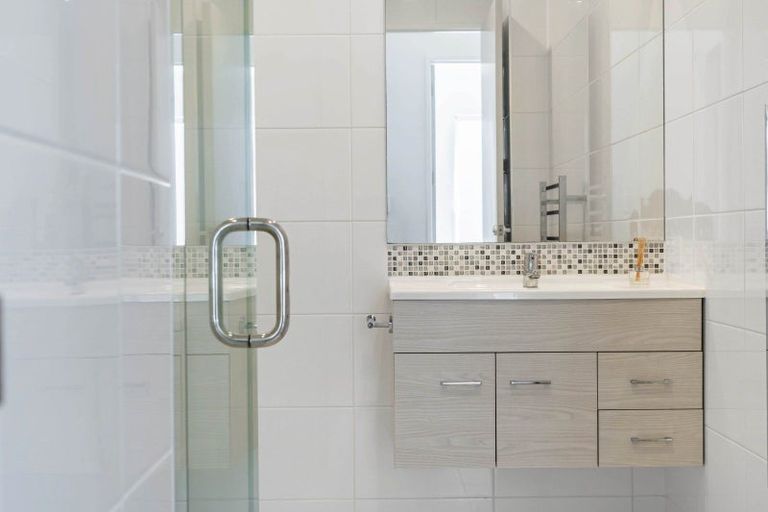 Photo of property in 18 Mapou Road, Hobsonville, Auckland, 0618