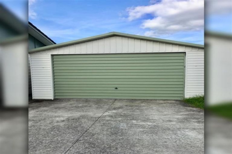 Photo of property in 12 Patrice Place, Massey, Auckland, 0614