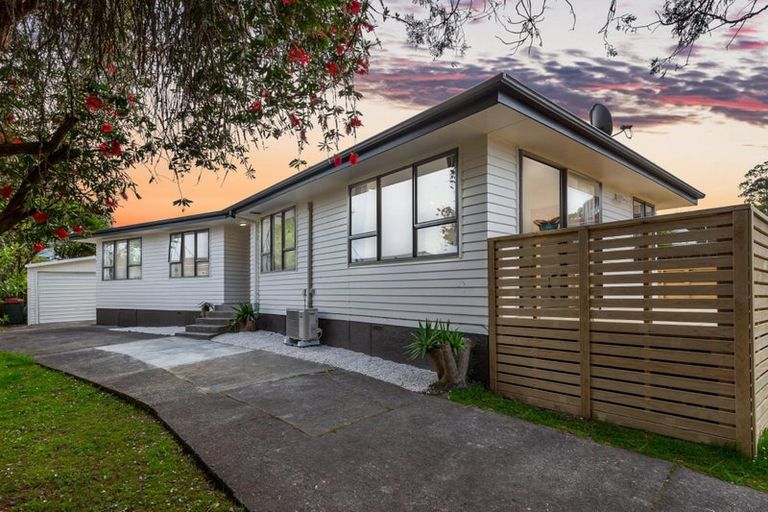 Photo of property in 38 Meilland Place, Glen Eden, Auckland, 0602