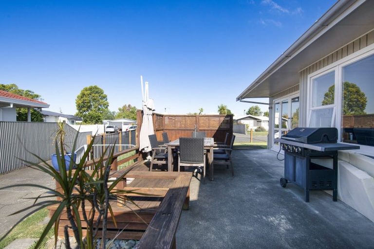 Photo of property in 1 Holyrood Street, Taradale, Napier, 4112