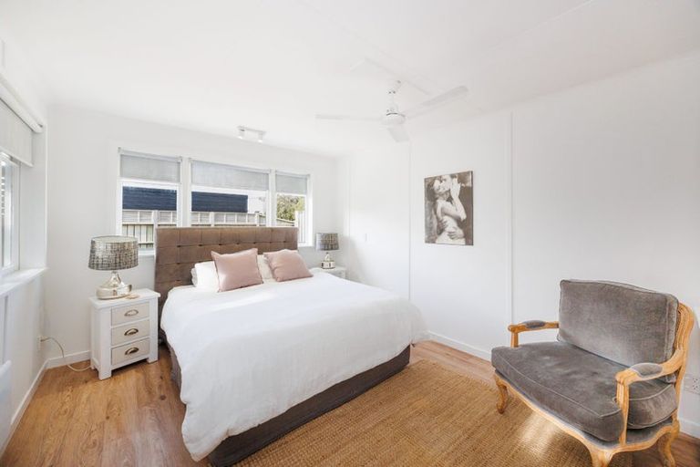 Photo of property in 3 Kent Avenue, Waitarere Beach, Levin, 5510