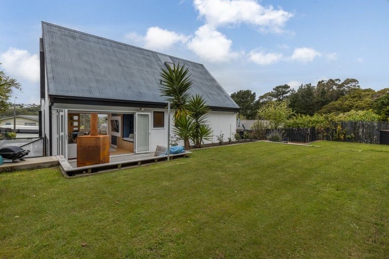 Photo of property in 32 Thimble Lane, Whitby, Porirua, 5024