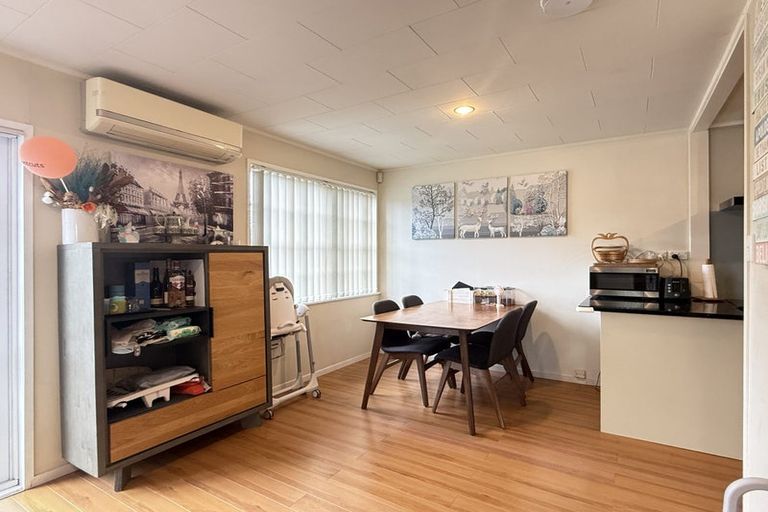 Photo of property in 31 Spinella Drive, Bayview, Auckland, 0629