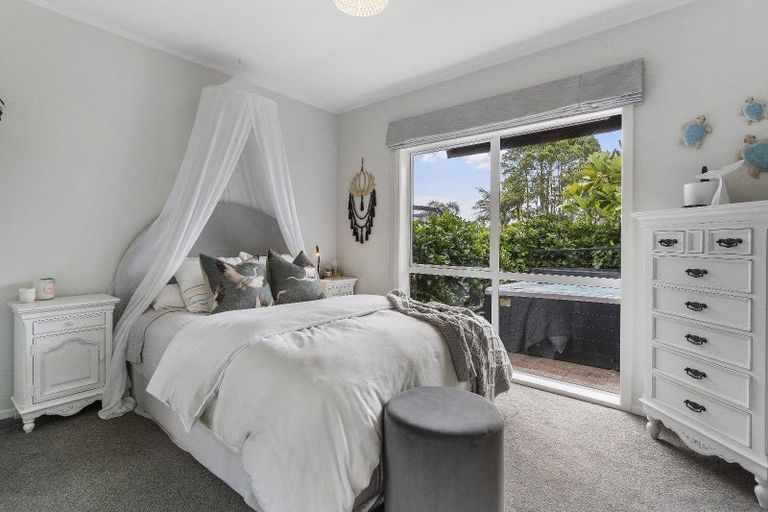 Photo of property in 9 Culver Terrace, Howick, Auckland, 2014