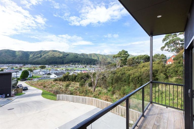 Photo of property in 9 Hastings Grove, Wainuiomata, Lower Hutt, 5014