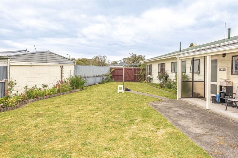 Photo of property in 2 Ash Place, Aramoho, Whanganui, 4500