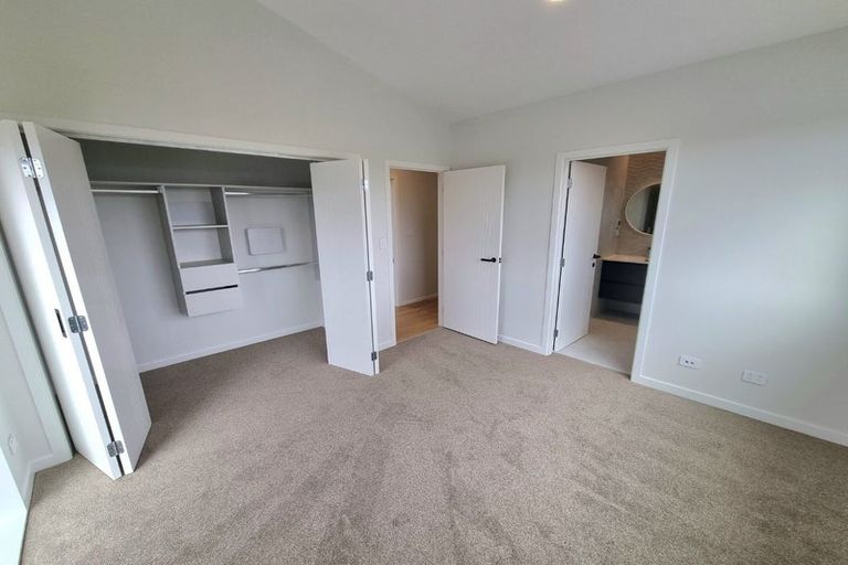 Photo of property in 8 Matau Way, Hauraki, 0622