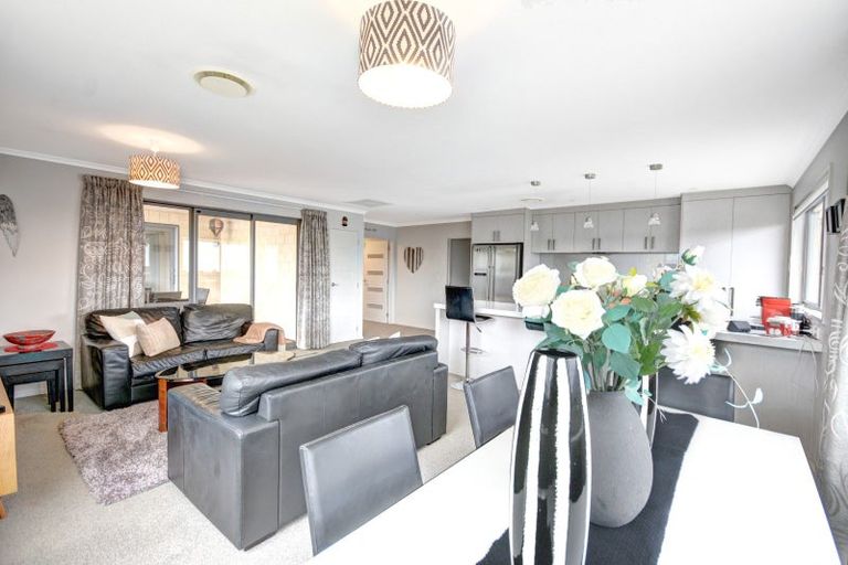 Photo of property in 6 Heasley Lane, Mosgiel, 9092