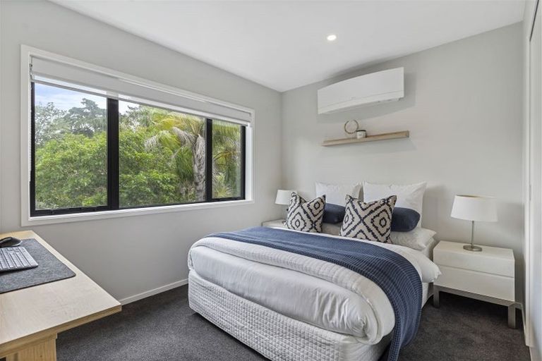 Photo of property in 63a Hellyers Street, Birkdale, Auckland, 0626