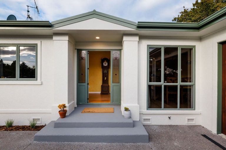 Photo of property in 16 Cranwell Place, Hillcrest, Hamilton, 3216
