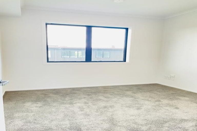 Photo of property in 18/11 Carlos Drive, Flat Bush, Auckland, 2016