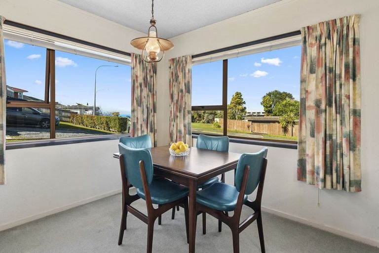 Photo of property in 1/123 Glamorgan Drive, Torbay, Auckland, 0630