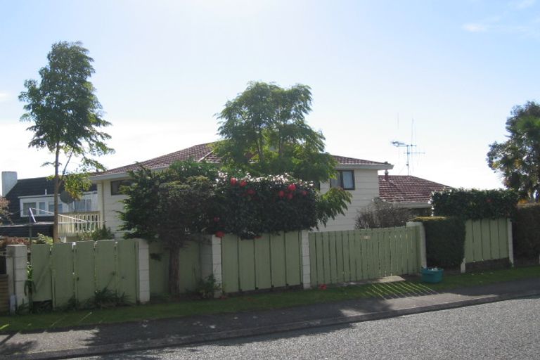 Photo of property in 2 Leonard Place, Dinsdale, Hamilton, 3204