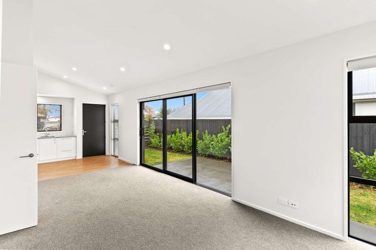 Photo of property in 11 Halliwell Avenue, Papanui, Christchurch, 8052
