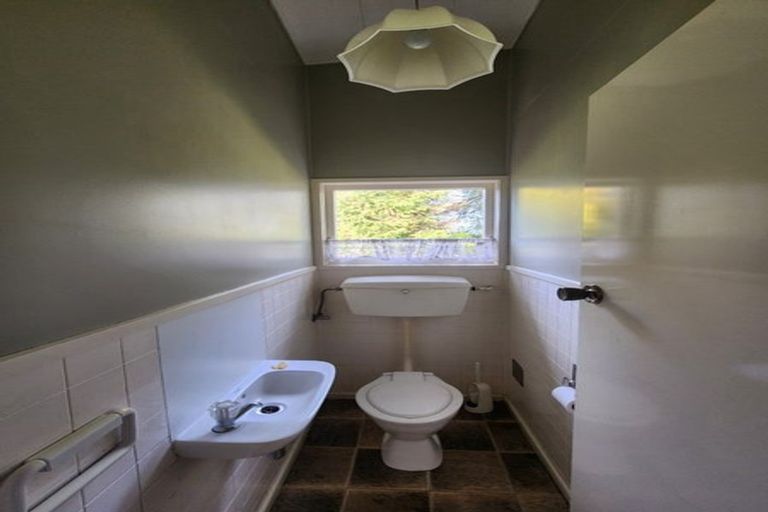 Photo of property in 1 Russell Crescent, Western Heights, Rotorua, 3015