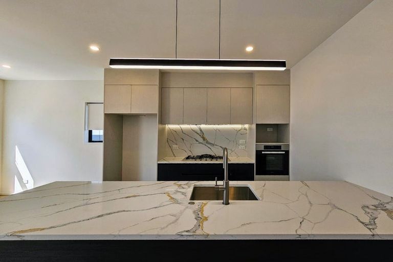 Photo of property in 25c Jandell Crescent, Bucklands Beach, Auckland, 2014