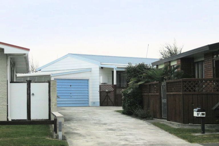 Photo of property in 17 Townshend Crescent, Greenmeadows, Napier, 4112