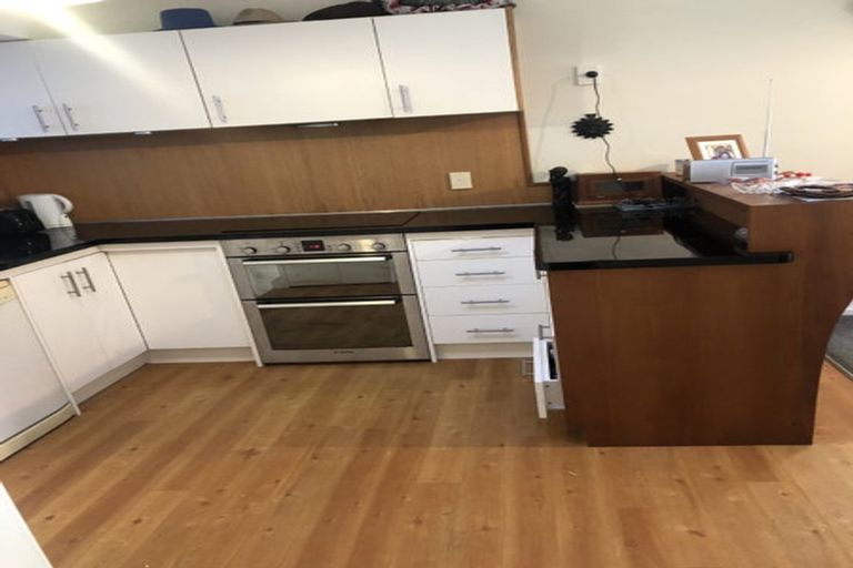 Photo of property in 111 Beauchamp Street, Karori, Wellington, 6012