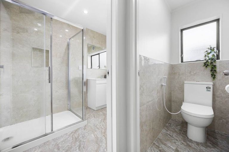 Photo of property in 2/126 Carruth Road, Papatoetoe, Auckland, 2025