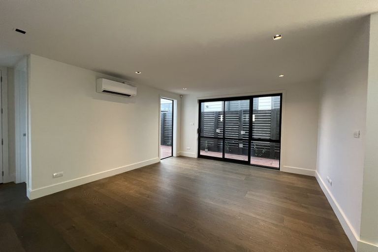 Photo of property in 11b Markham Place, Bucklands Beach, Auckland, 2012