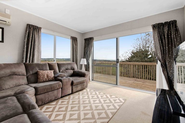 Photo of property in 95 Mangakura Road, Helensville, 0800