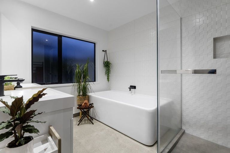 Photo of property in 8 Senecio Way, Papamoa Beach, Papamoa, 3118