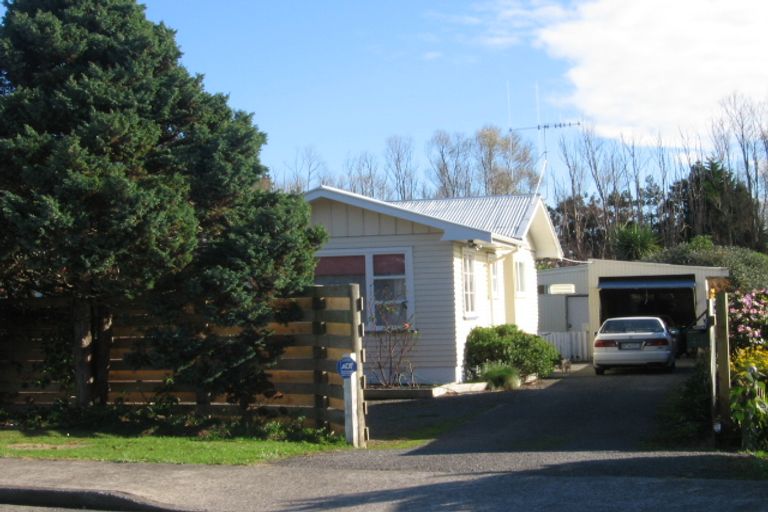 Photo of property in 43 Lemon Street, Otaki, 5512