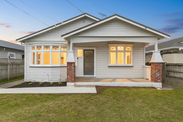 Photo of property in 52 Miro Street, Miramar, Wellington, 6022