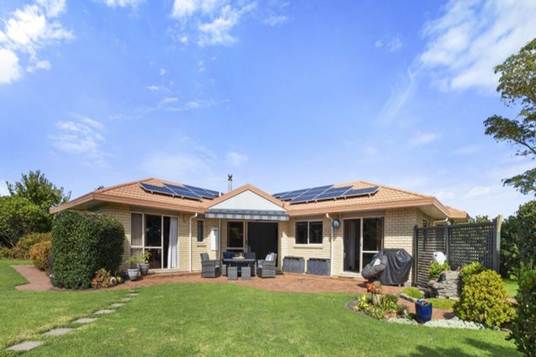 Photo of property in 63 Mcgiven Drive, Ridgewood, New Plymouth, 4371