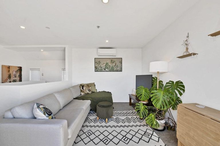 Photo of property in 2/9 Cameron Street, Sydenham, Christchurch, 8023