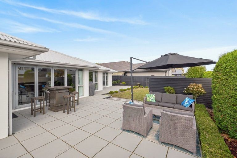 Photo of property in 5 Reka Street, Parklands, Christchurch, 8083