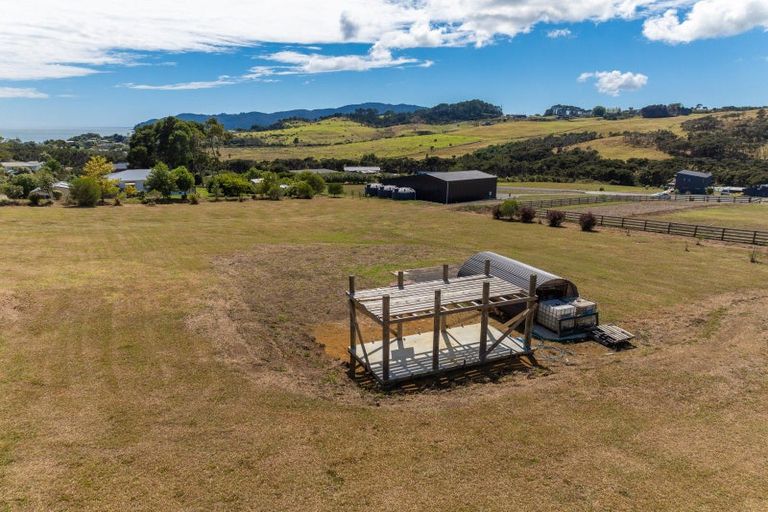 Photo of property in 10 Amelie Place, Coopers Beach, 0420