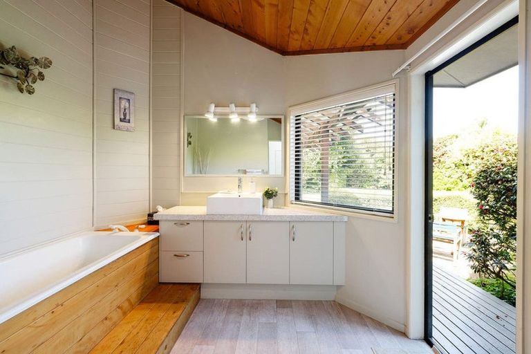 Photo of property in 51 Taylor Street, Cambridge, 3434