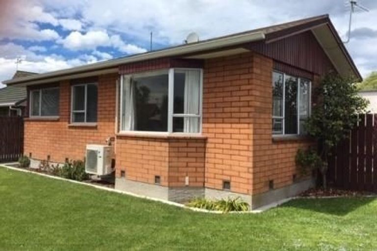 Photo of property in 8 Hegan Place, Rangiora, 7400