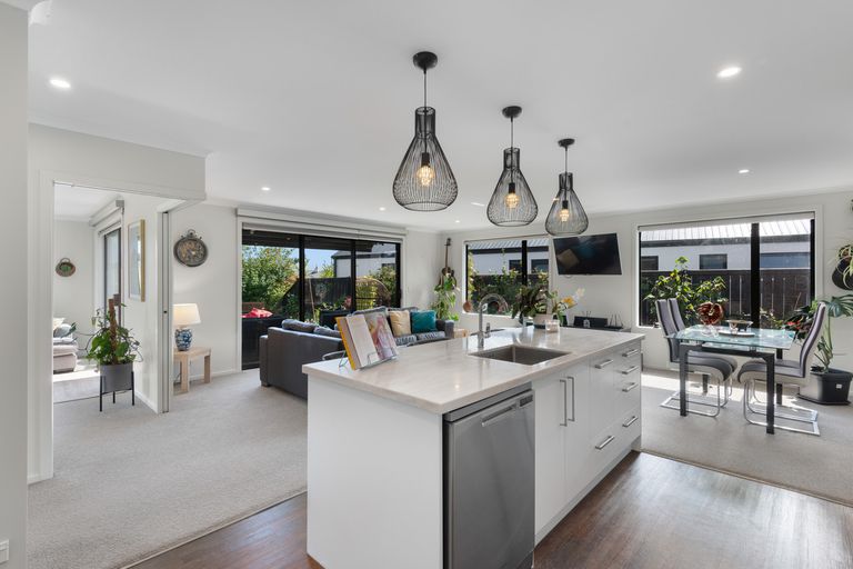 Photo of property in 1 Carrick Place, Mosgiel, 9024