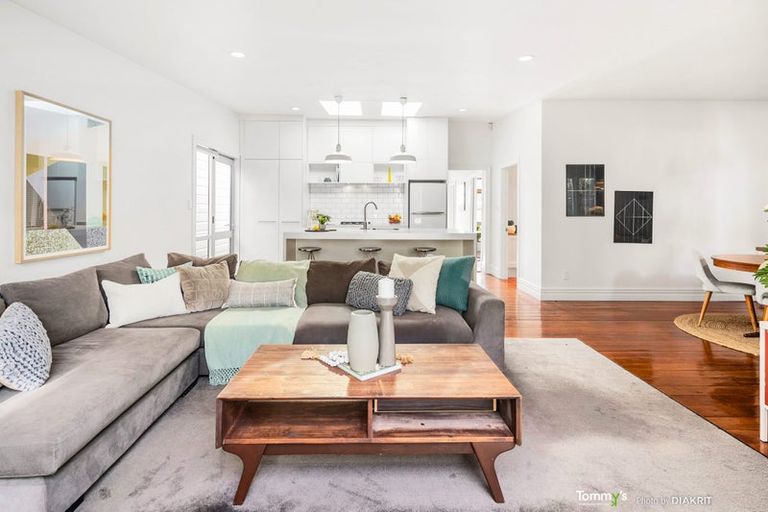 Photo of property in 14 Finlay Terrace, Mount Cook, Wellington, 6021