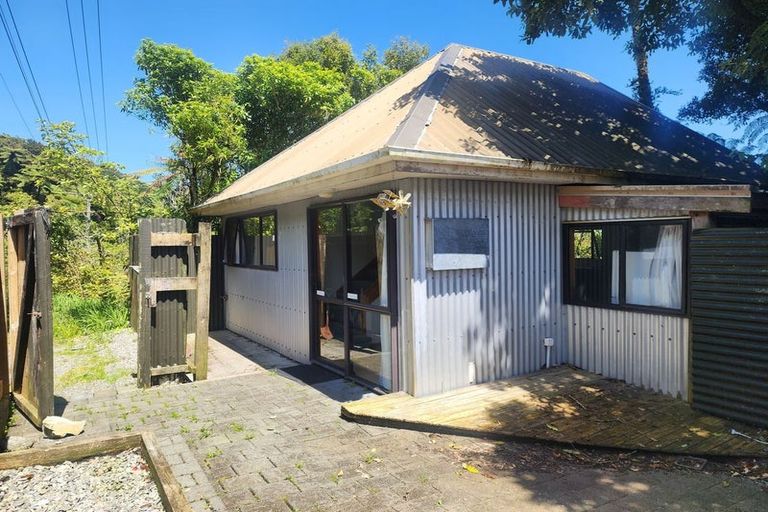 Photo of property in 17- 19 Kilgour Road, Greymouth, 7805