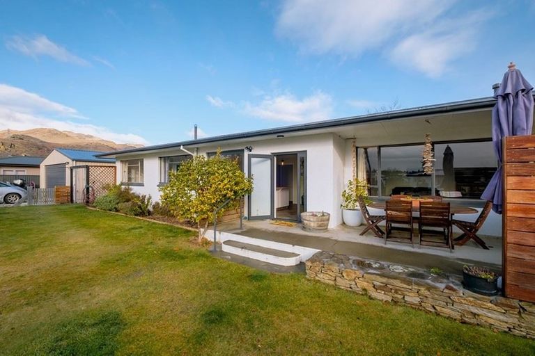 Photo of property in 48 Inniscort Street, Cromwell, 9310