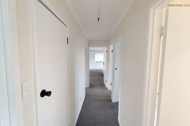 Photo of property in 72a Astley Avenue, New Lynn, Auckland, 0600