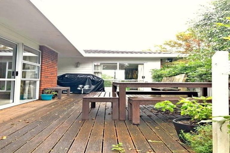 Photo of property in 58 Wairere Road, The Gardens, Auckland, 2105