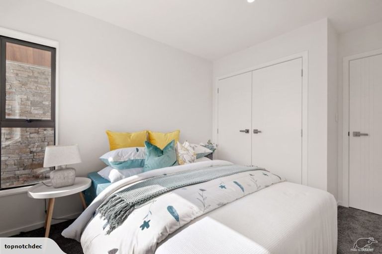 Photo of property in 2 Observation Green, Hobsonville, Auckland, 0616