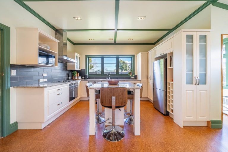 Photo of property in 46 Ararino Street, Trentham, Upper Hutt, 5018