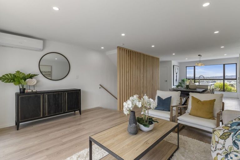 Photo of property in 8e Howe Street, Howick, Auckland, 2014