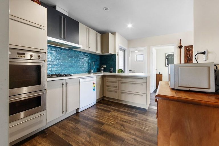 Photo of property in 281 Marine Parade, New Brighton, Christchurch, 8061