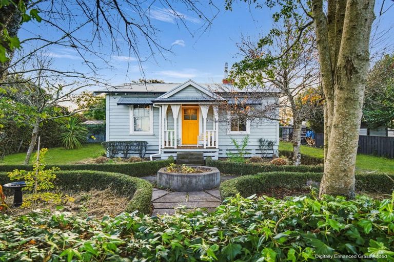 Photo of property in 36 Brogden Street, Otane, 4202