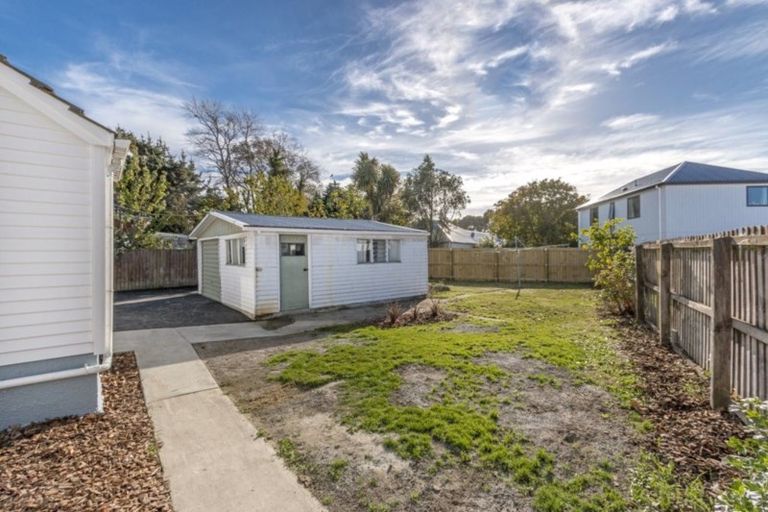 Photo of property in 17 Riley Crescent, Woolston, Christchurch, 8023