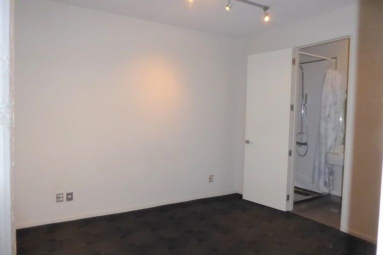 Photo of property in Vespa Apartments, 304/20 Hanson Street, Mount Cook, Wellington, 6021