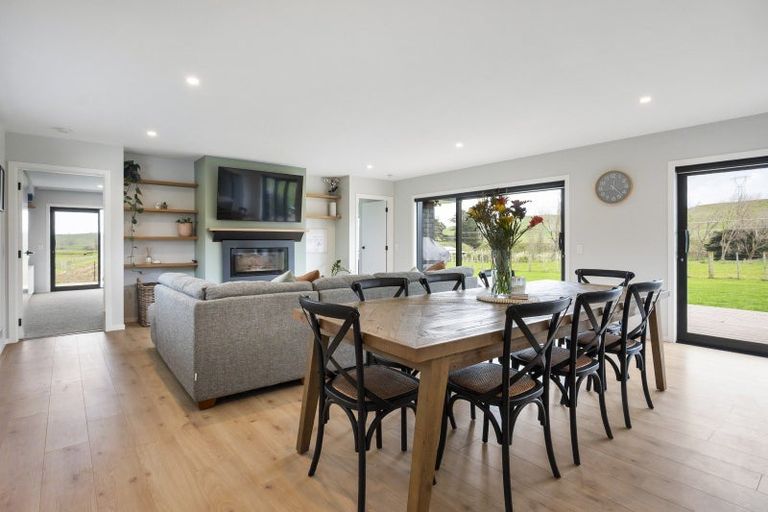 Photo of property in 336 Valley Road, Colyton, 4775