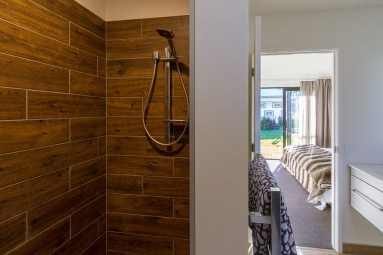 Photo of property in 39 Stalker Road, Lower Shotover, Queenstown, 9304